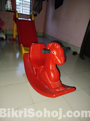 খেলনা ঘোড়া